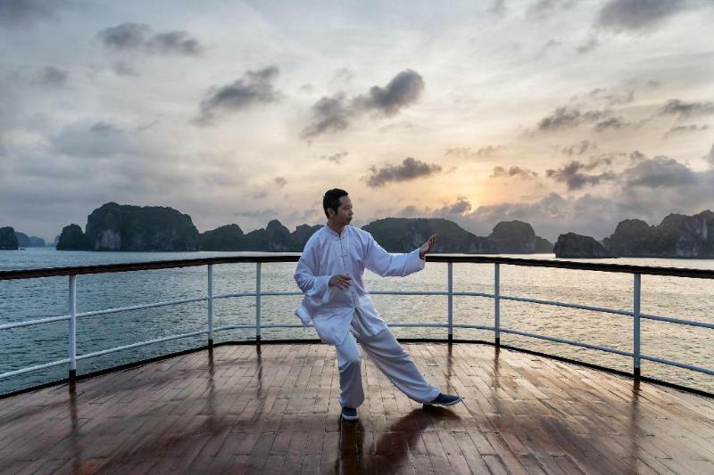 Готель Emeraude Classic Cruises Халонг Екстер'єр фото