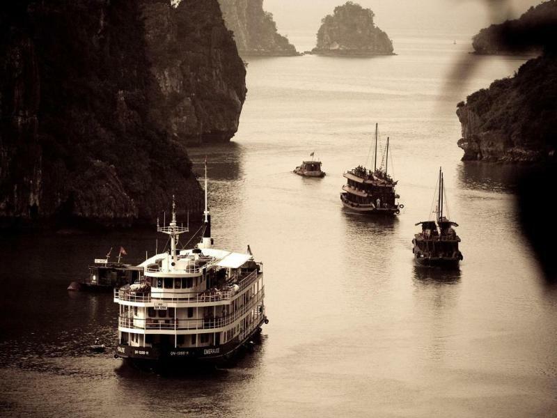 Готель Emeraude Classic Cruises Халонг Екстер'єр фото